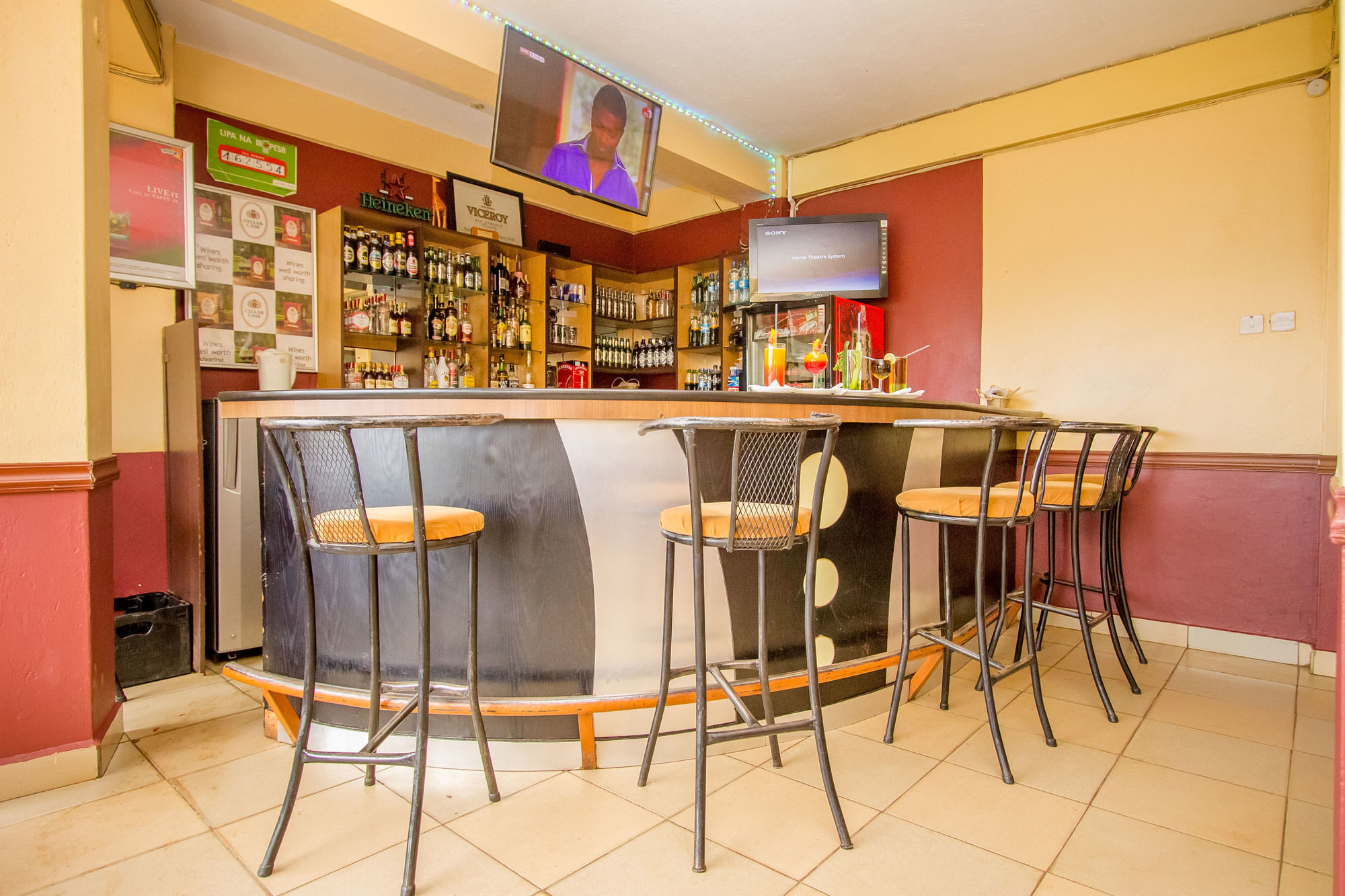 Eland Safari Hotel Nyeri Exteriér fotografie